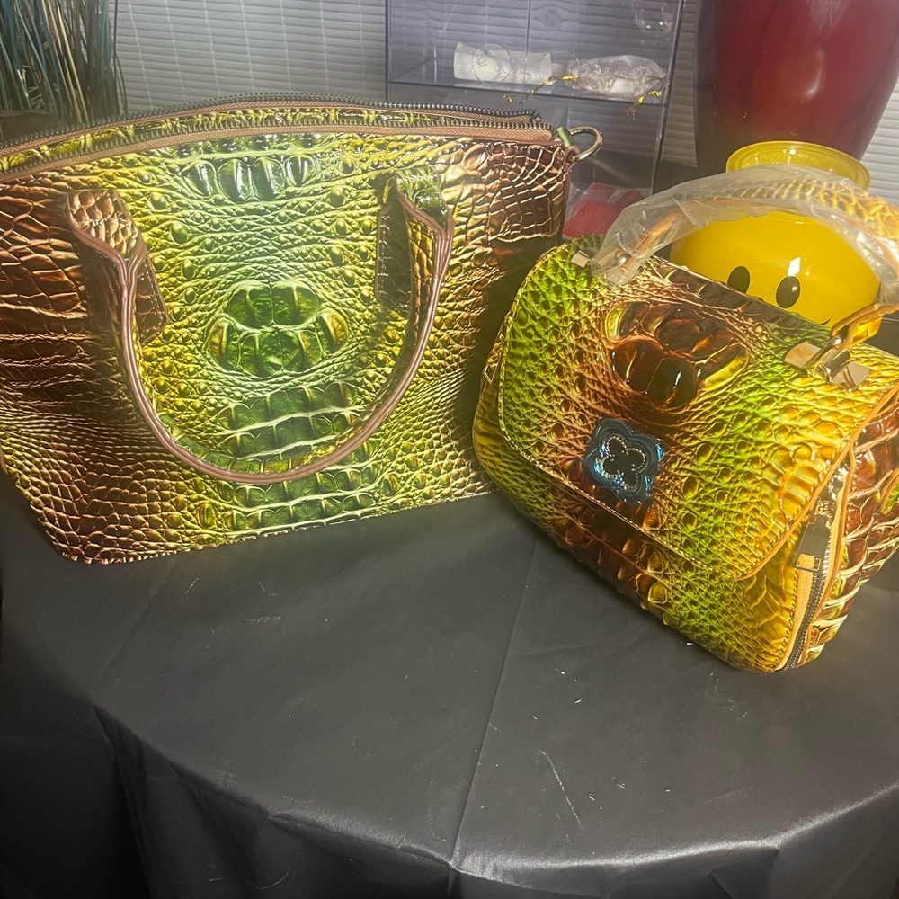 Metallic Croc-Embossed Handbag Set – Gold/Green Statement Bags (2-Piece Set)
